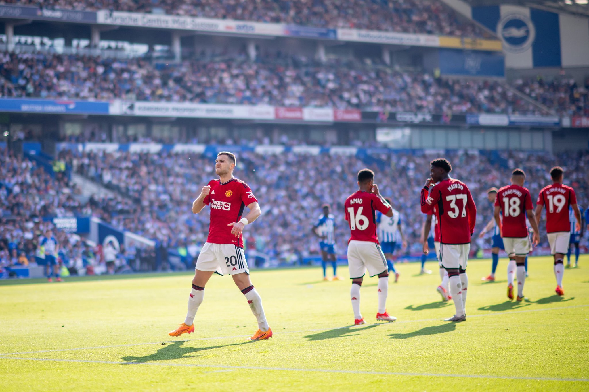 勵了成千上 勵了成千上