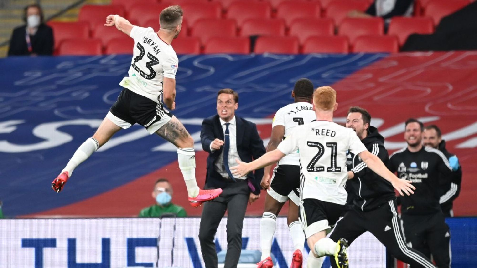 民在旅游过 民在旅游过